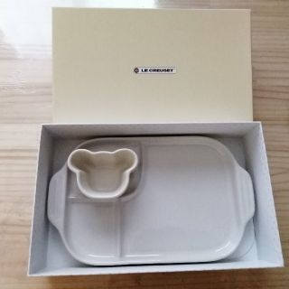 ルクルーゼ(LE CREUSET)の【未使用】ル・クルーゼ　ベビーマルチプレート&ラムカン　デューン(離乳食器セット)