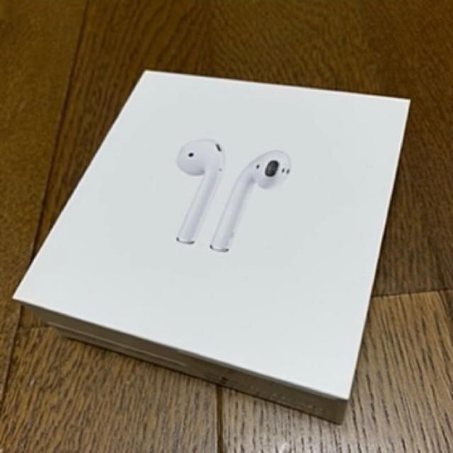 Apple(アップル)のApple AirPods 良品中古 スマホ/家電/カメラのオーディオ機器(ヘッドフォン/イヤフォン)の商品写真