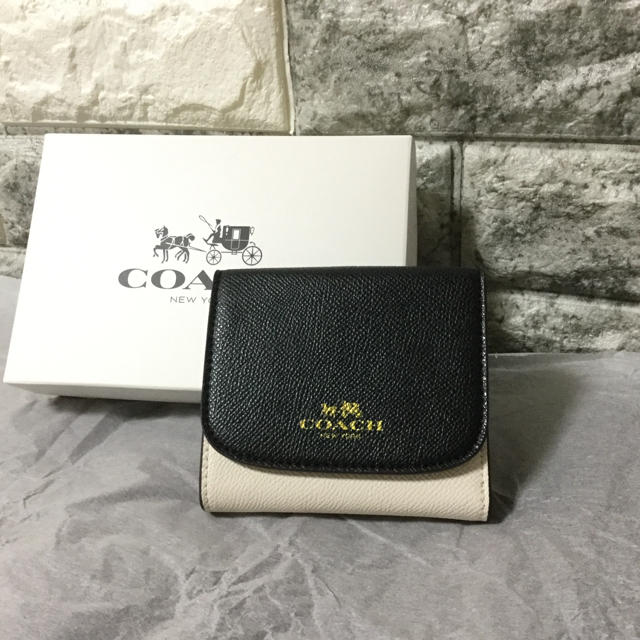 新品未使用 coach コーチ バイカラー 財布 レディース ファッション