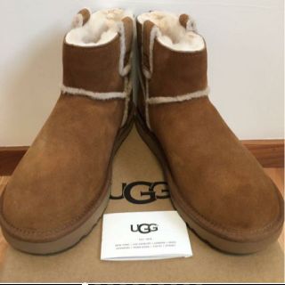 UGG - 【新品】UGG クラシックミニブーツ スピルシーム（US7:約23.5