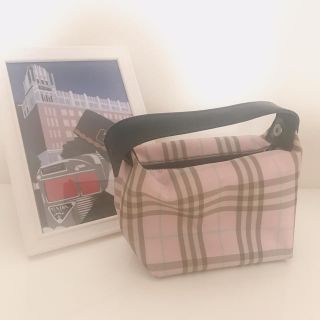 バーバリー(BURBERRY)の『美品』BURBERRY ピンク 化粧 メイク ポーチ バッグ チェック(ポーチ)