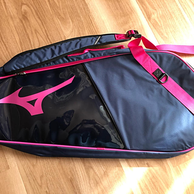 MIZUNO(ミズノ)のキャリーバッグ スポーツ/アウトドアのテニス(バッグ)の商品写真