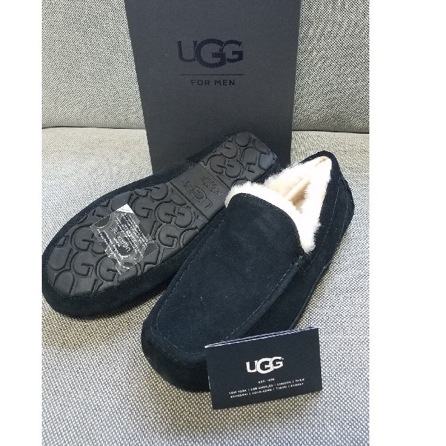 UGG(アグ)の新品未使用 UGG アスコット メンズ モカシン/ メンズの靴/シューズ(スリッポン/モカシン)の商品写真