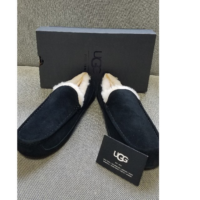 UGG(アグ)の新品未使用 UGG アスコット メンズ モカシン/ メンズの靴/シューズ(スリッポン/モカシン)の商品写真