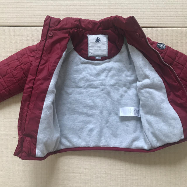 PETIT BATEAU(プチバトー)のプチバトー　ダウンジャケット キッズ/ベビー/マタニティのキッズ服男の子用(90cm~)(ジャケット/上着)の商品写真