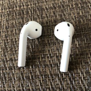 Apple - AirPods 1世代 中身だけ 両耳 ケースなしの通販 by みーるさん ...