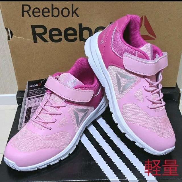 Reebok(リーボック)のReebok　スニーカー　ランニングシューズ　21cm キッズ/ベビー/マタニティのキッズ靴/シューズ(15cm~)(スニーカー)の商品写真