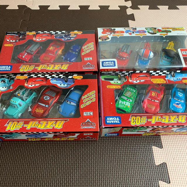 Takara Tomy(タカラトミー)の新品 未開封 カーズ トミカ カーズセット #01 #02 #03 #04 エンタメ/ホビーのおもちゃ/ぬいぐるみ(ミニカー)の商品写真