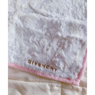 ジバンシィ(GIVENCHY)のハンカチ(ハンカチ)