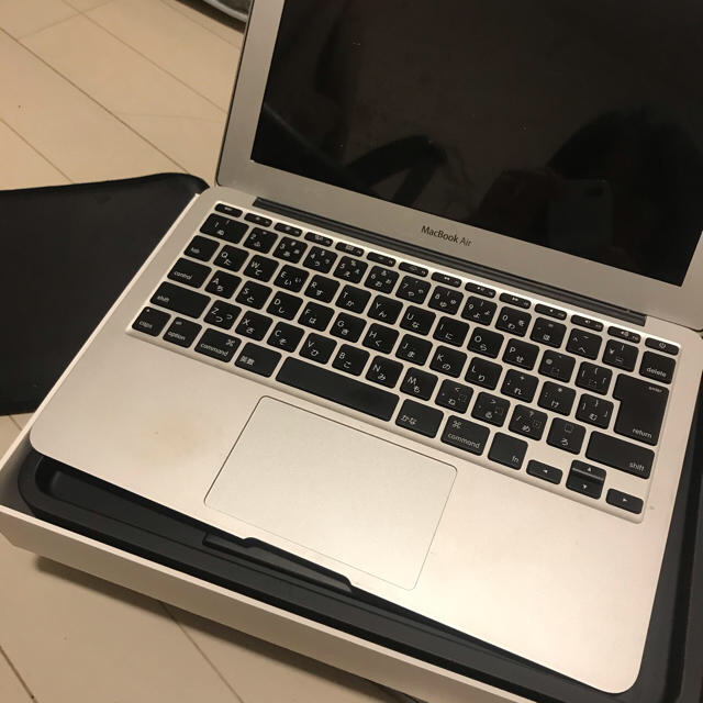 今日の超目玉】 Apple - ケース付き 11インチ MacBookAir ノートPC
