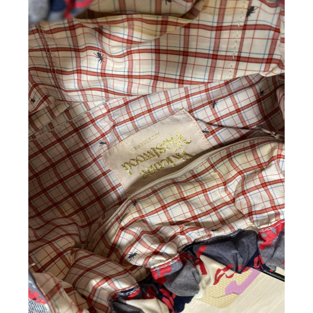 Vivienne Westwood(ヴィヴィアンウエストウッド)のVivienne Westwoodハンドバック レディースのバッグ(ハンドバッグ)の商品写真