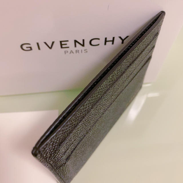 GIVENCHY(ジバンシィ)のジバンシイ☆カードケース美品 レディースのファッション小物(名刺入れ/定期入れ)の商品写真