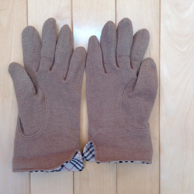 BURBERRY(バーバリー)のバーバリーの茶色の手袋♡ レディースのファッション小物(手袋)の商品写真