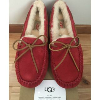 アグ(UGG)のted様【新品】UGG モカシン ダコタ（ジェスターレッド:24.5〜25㎝）(スリッポン/モカシン)