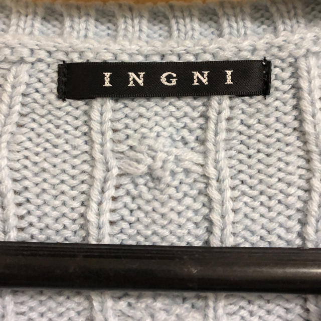 INGNI(イング)のINGNI ☆V首ケーブルニット🧶M size レディースのトップス(ニット/セーター)の商品写真