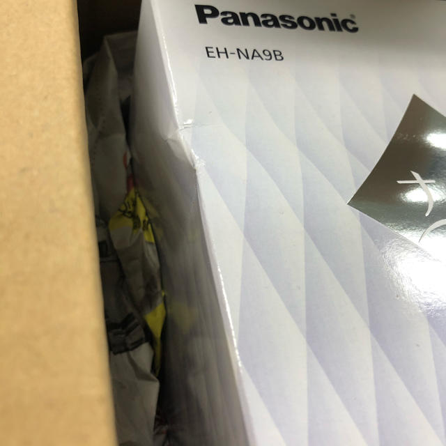 Panasonic(パナソニック)の新品未使用　パナソニック ヘアードライヤー ナノケア(白) EH-NA9B-W スマホ/家電/カメラの美容/健康(ドライヤー)の商品写真