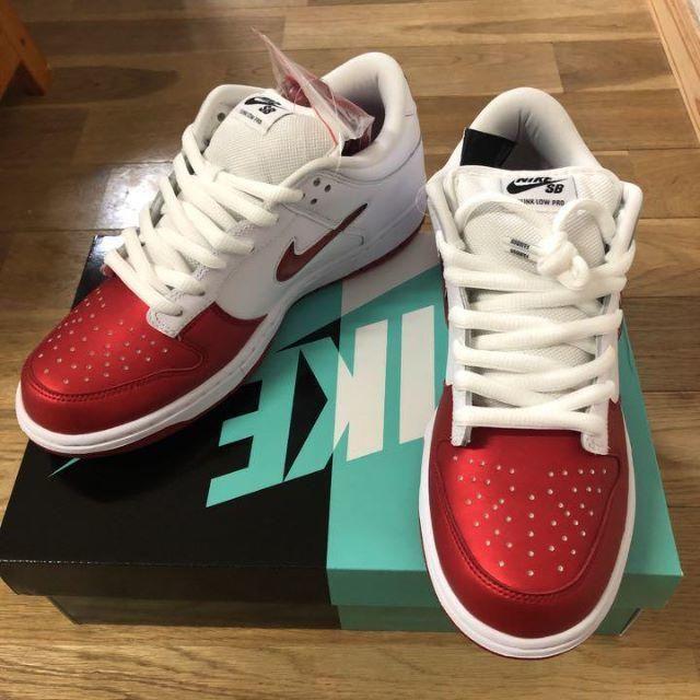 Supreme(シュプリーム)のSupreme/Nike SB Dunk Low赤×白US9.5/27.5cm メンズの靴/シューズ(スニーカー)の商品写真