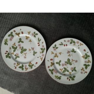 ウェッジウッド(WEDGWOOD)のウェッジウッド☆ワイルドストロベリー　デザート皿2枚(食器)