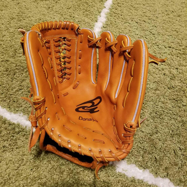 ドナイヤ 軟式内野用グローブ ドナイヤ 軟式内野用グローブ