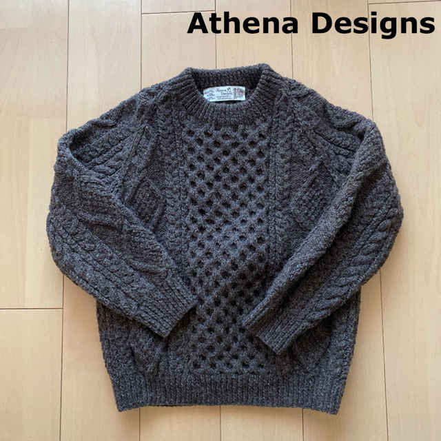 Athena Designs（アテナデザイン）／クルーネックケーブルニット素材