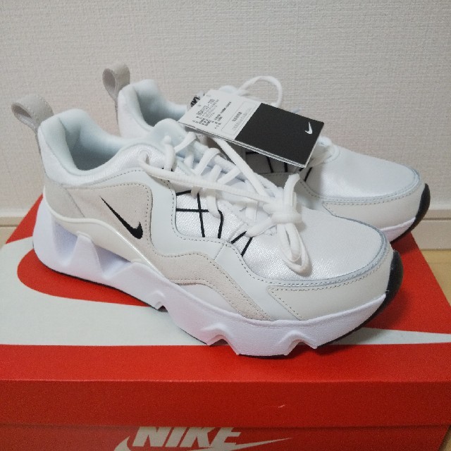 NIKE - NIKE ナイキ RYZ 365 ホワイト ライズ ウィメンズ22.5cmの通販 ...