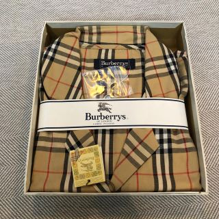 バーバリー(BURBERRY)のバーバリー　♡ 新品未使用　レディースパジャマ　Lサイズ　♡ びっくり破格‼️(パジャマ)