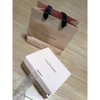 ジルスチュアート(JILLSTUART)のJILL STUART プレゼントボックスと手提げ袋(ショップ袋)