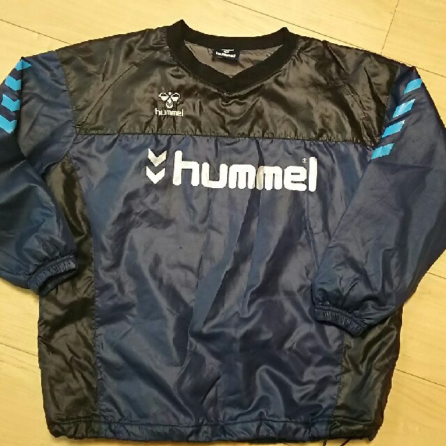 hummel(ヒュンメル)のヒュンメル 中綿 ピステ 140 ジュニア スポーツ/アウトドアのサッカー/フットサル(ウェア)の商品写真