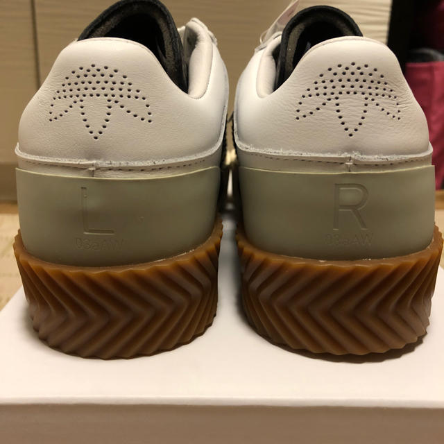 Alexander Wang(アレキサンダーワン)の新品アレキサンダーワンadidas24.0スニーカー レディースの靴/シューズ(スニーカー)の商品写真