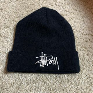 ステューシー(STUSSY)のSTUSSY　黒ニット帽(ニット帽/ビーニー)