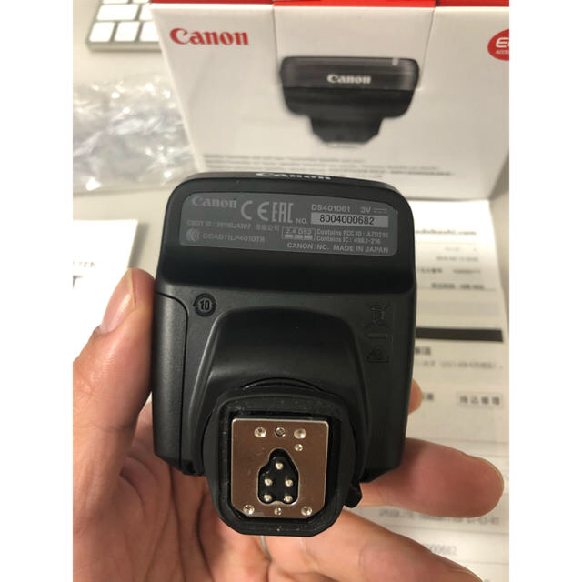 Canon(キヤノン)のらく様専用Canon ST-E3-RT スピードライトトランスミッター 新品近い スマホ/家電/カメラのカメラ(ストロボ/照明)の商品写真