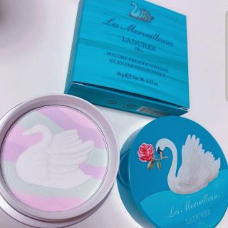 レメルヴェイユーズラデュレ(Les Merveilleuses LADUREE)のLADUREE限定完売品(フェイスパウダー)