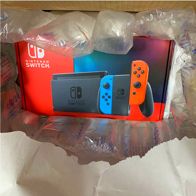 Nintendo Switch 本体　新型新品