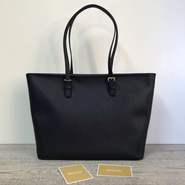 Michael Kors(マイケルコース)の♥MICHAEL KORS♥レディース トートバッグ A4サイズ収納可 レディースのバッグ(トートバッグ)の商品写真