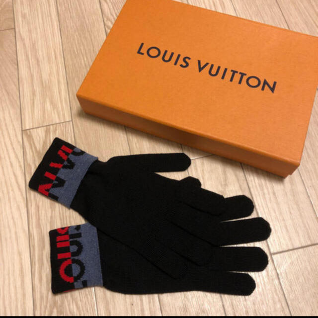 LOUIS VUITTON(ルイヴィトン)の新品 ☆ LOUIS VUITTON 手袋 メンズのファッション小物(手袋)の商品写真