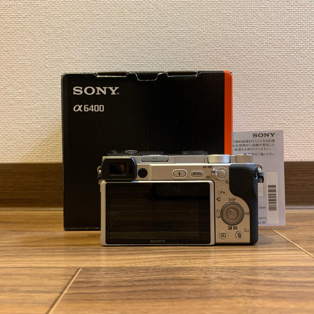 SONY(ソニー)のSONY ミラーレス一眼 α6400 ボディのみ スマホ/家電/カメラのカメラ(ミラーレス一眼)の商品写真