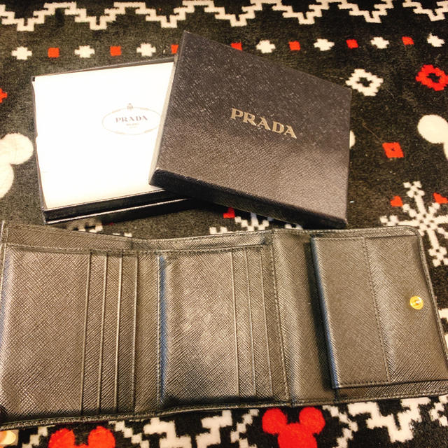 PRADA 三つ折り 財布 黒