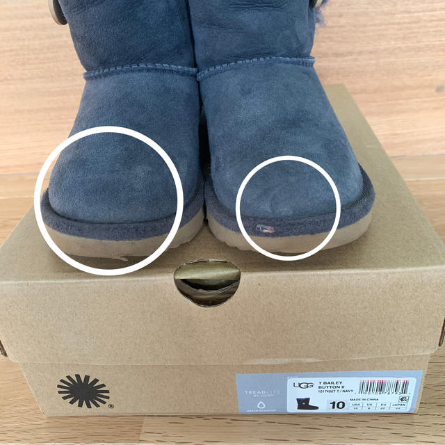 UGG(アグ)のUGG kids 17㌢ ネイビー 傷あり キッズ/ベビー/マタニティのキッズ靴/シューズ(15cm~)(ブーツ)の商品写真