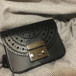 フルラ(Furla)のFurla メトロポリス　チェーンバッグ　レース柄　黒(ショルダーバッグ)