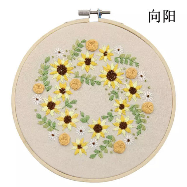 フランス刺繍キット【7247】 ハンドメイドの素材/材料(型紙/パターン)の商品写真