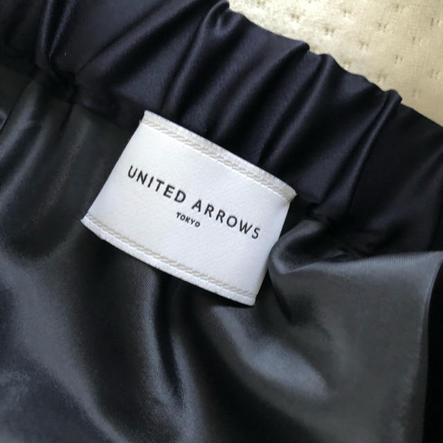 UNITED ARROWS(ユナイテッドアローズ)の大人気♪ユナイテッドアローズ　サテン セミタイト スカート レディースのスカート(ロングスカート)の商品写真