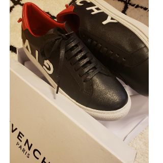 ジバンシィ(GIVENCHY)のGIVENCHY スニーカー(スニーカー)