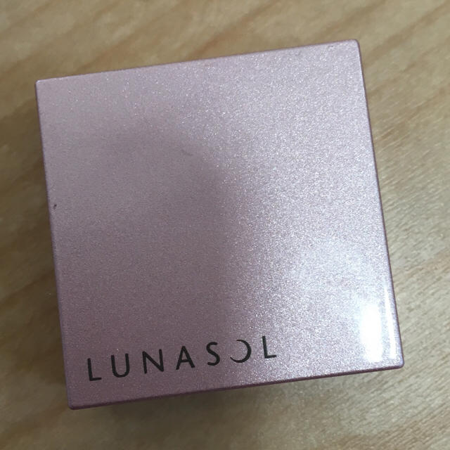 LUNASOL(ルナソル)のルナソル  アイシャドウ コスメ/美容のベースメイク/化粧品(アイシャドウ)の商品写真