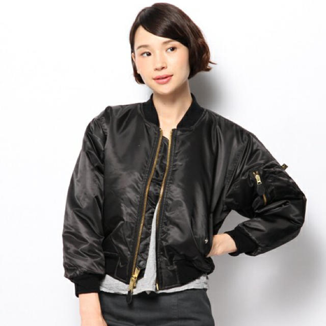Khaju(カージュ)の今期！khaju◆ミニ丈MA-1 レディースのジャケット/アウター(ブルゾン)の商品写真
