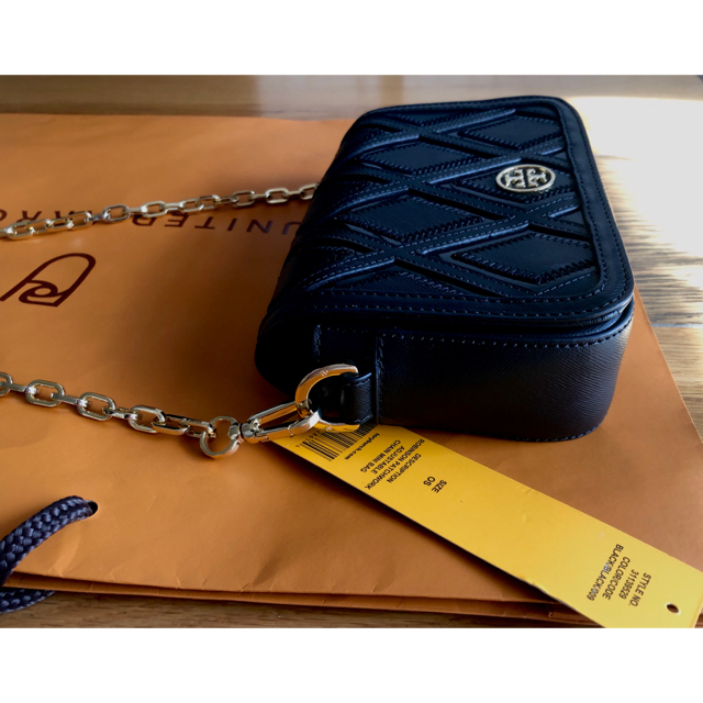 Tory Burch(トリーバーチ)の【美品】トリーバーチ　ショルダーバック黒 レディースのバッグ(ショルダーバッグ)の商品写真