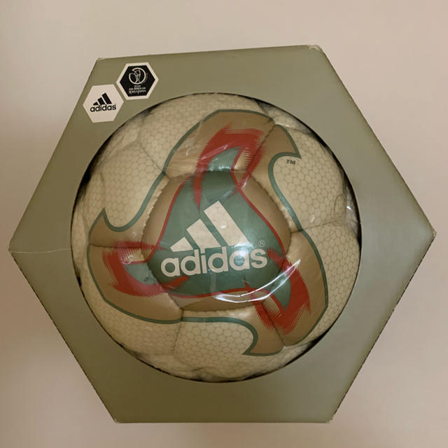 Adidas 02年 Fifa 日韓ワールドカップ 公式試合球 5号球 の新品未使用未開封の通販 By ダイデンジン S Shop アディダスならラクマ