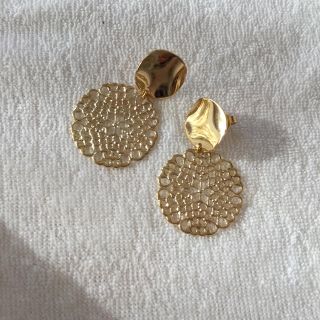 ピアス(ピアス)