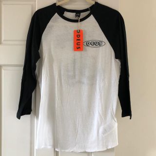 デウスエクスマキナ(Deus ex Machina)のDeus デウス　ラグランTシャツ　バックプリント　新品(Tシャツ/カットソー(七分/長袖))