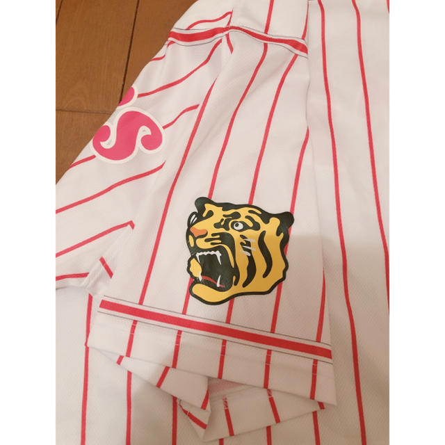 阪神タイガース(ハンシンタイガース)のタイガース　ユニフォームS スポーツ/アウトドアの野球(応援グッズ)の商品写真