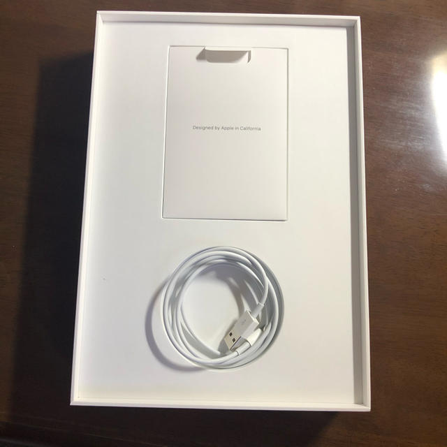 iPad 第7世代　Wi-Fi+セルラーモデル 2